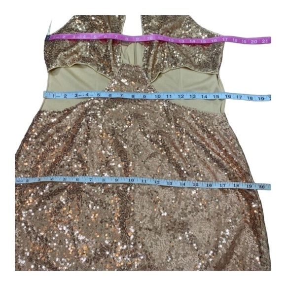 Area Stars Risa Sequin Cutout Halter Sequin Dress in Champagne NWOT - Picture 4 of 4